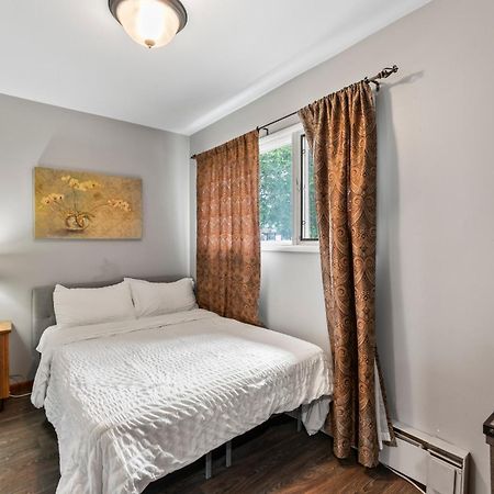 Отель Compact But Cozy Too Анкоридж Экстерьер фото